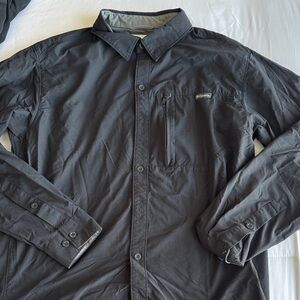 Columbia Men's Black Long Sleeve Shirt